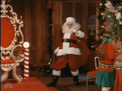 MAJOR_DAD_-_E2X12_THE_GIFT_OF_THE_MAJOR_001253.jpg