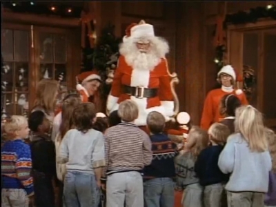 MAJOR_DAD_-_E2X12_THE_GIFT_OF_THE_MAJOR_001286.jpg