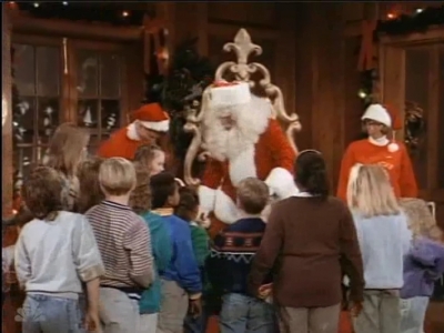 MAJOR_DAD_-_E2X12_THE_GIFT_OF_THE_MAJOR_001296.jpg