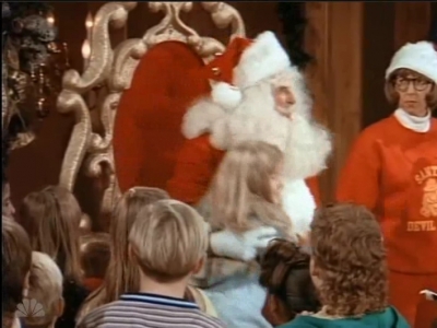 MAJOR_DAD_-_E2X12_THE_GIFT_OF_THE_MAJOR_001321.jpg