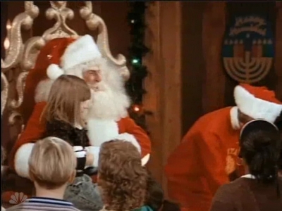 MAJOR_DAD_-_E2X12_THE_GIFT_OF_THE_MAJOR_001348.jpg
