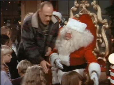 MAJOR_DAD_-_E2X12_THE_GIFT_OF_THE_MAJOR_001364.jpg