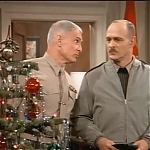MAJOR_DAD_-_E2X12_THE_GIFT_OF_THE_MAJOR_001025.jpg