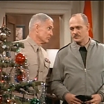 MAJOR_DAD_-_E2X12_THE_GIFT_OF_THE_MAJOR_001028.jpg