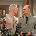 MAJOR_DAD_-_E2X12_THE_GIFT_OF_THE_MAJOR_001092.jpg