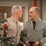 MAJOR_DAD_-_E2X12_THE_GIFT_OF_THE_MAJOR_001094.jpg