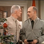 MAJOR_DAD_-_E2X12_THE_GIFT_OF_THE_MAJOR_001097.jpg