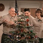 MAJOR_DAD_-_E2X12_THE_GIFT_OF_THE_MAJOR_001149.jpg