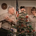 MAJOR_DAD_-_E2X12_THE_GIFT_OF_THE_MAJOR_001150.jpg