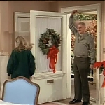 MAJOR_DAD_-_E2X12_THE_GIFT_OF_THE_MAJOR_001168.jpg
