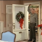 MAJOR_DAD_-_E2X12_THE_GIFT_OF_THE_MAJOR_001170.jpg