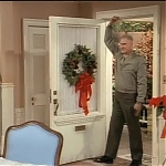 MAJOR_DAD_-_E2X12_THE_GIFT_OF_THE_MAJOR_001171.jpg