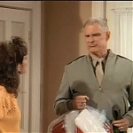 MAJOR_DAD_-_E2X12_THE_GIFT_OF_THE_MAJOR_001217.jpg