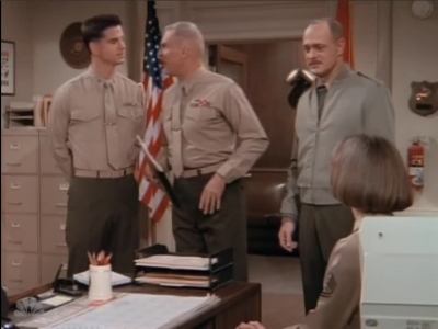 MAJOR_DAD_-_E2X13_FLYING_SOLO_104.jpg