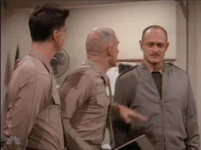 MAJOR_DAD_-_E2X13_FLYING_SOLO_113.jpg
