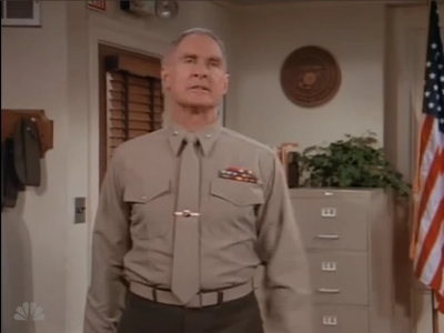MAJOR_DAD_-_E2X13_FLYING_SOLO_133.jpg