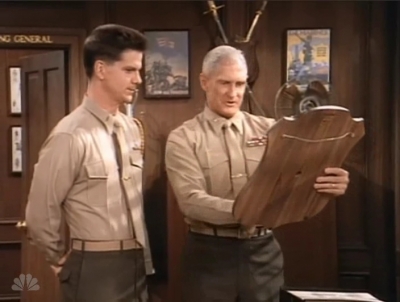 MAJOR_DAD_-_E2X14_A_BIRD_IN_THE_HAND_025.jpg