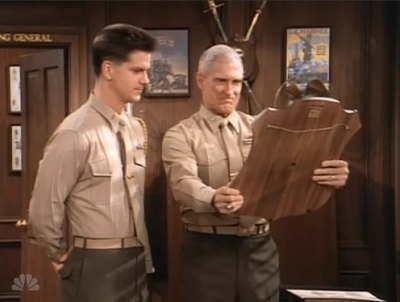 MAJOR_DAD_-_E2X14_A_BIRD_IN_THE_HAND_028.jpg