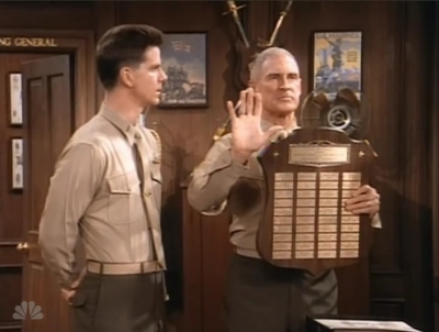 MAJOR_DAD_-_E2X14_A_BIRD_IN_THE_HAND_050.jpg