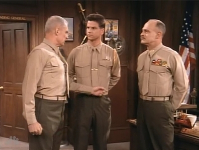 MAJOR_DAD_-_E2X14_A_BIRD_IN_THE_HAND_161.jpg