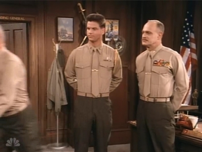 MAJOR_DAD_-_E2X14_A_BIRD_IN_THE_HAND_172.jpg