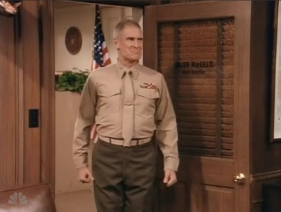 MAJOR_DAD_-_E2X14_A_BIRD_IN_THE_HAND_181.jpg