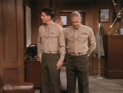 MAJOR_DAD_-_E2X14_A_BIRD_IN_THE_HAND_242.jpg