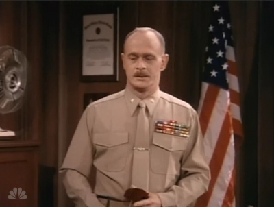 MAJOR_DAD_-_E2X14_A_BIRD_IN_THE_HAND_271.jpg