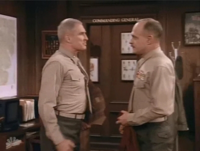 MAJOR_DAD_-_E2X14_A_BIRD_IN_THE_HAND_276.jpg