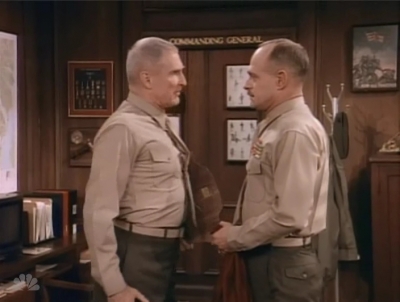 MAJOR_DAD_-_E2X14_A_BIRD_IN_THE_HAND_280.jpg