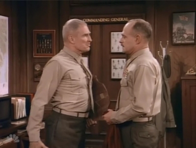 MAJOR_DAD_-_E2X14_A_BIRD_IN_THE_HAND_281.jpg