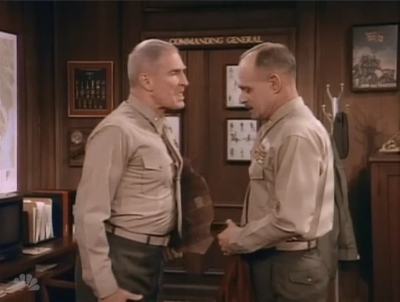 MAJOR_DAD_-_E2X14_A_BIRD_IN_THE_HAND_282.jpg