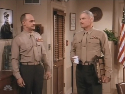MAJOR_DAD_-_E2X14_A_BIRD_IN_THE_HAND_329.jpg