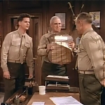 MAJOR_DAD_-_E2X14_A_BIRD_IN_THE_HAND_014.jpg