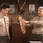 MAJOR_DAD_-_E2X14_A_BIRD_IN_THE_HAND_018.jpg