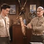 MAJOR_DAD_-_E2X14_A_BIRD_IN_THE_HAND_020.jpg