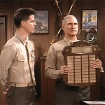 MAJOR_DAD_-_E2X14_A_BIRD_IN_THE_HAND_047.jpg