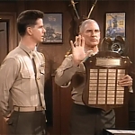 MAJOR_DAD_-_E2X14_A_BIRD_IN_THE_HAND_049.jpg