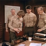 MAJOR_DAD_-_E2X14_A_BIRD_IN_THE_HAND_054.jpg