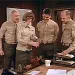 MAJOR_DAD_-_E2X14_A_BIRD_IN_THE_HAND_061.jpg
