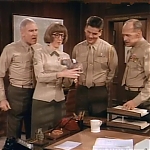 MAJOR_DAD_-_E2X14_A_BIRD_IN_THE_HAND_062.jpg