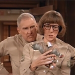 MAJOR_DAD_-_E2X14_A_BIRD_IN_THE_HAND_068.jpg