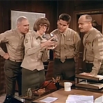 MAJOR_DAD_-_E2X14_A_BIRD_IN_THE_HAND_079.jpg