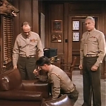 MAJOR_DAD_-_E2X14_A_BIRD_IN_THE_HAND_184.jpg