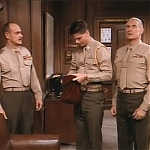 MAJOR_DAD_-_E2X14_A_BIRD_IN_THE_HAND_197.jpg