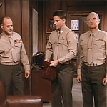 MAJOR_DAD_-_E2X14_A_BIRD_IN_THE_HAND_202.jpg