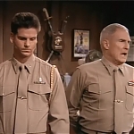MAJOR_DAD_-_E2X14_A_BIRD_IN_THE_HAND_228.jpg