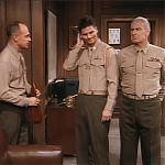 MAJOR_DAD_-_E2X14_A_BIRD_IN_THE_HAND_237.jpg