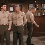 MAJOR_DAD_-_E2X14_A_BIRD_IN_THE_HAND_245.jpg