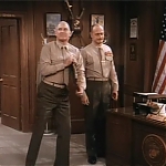 MAJOR_DAD_-_E2X14_A_BIRD_IN_THE_HAND_258.jpg
